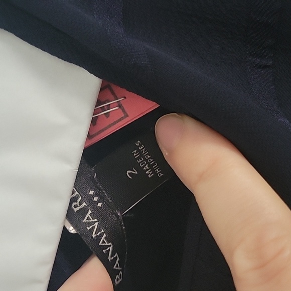 Banana Republic Flutter Sleeve Dress - Picture 3 of 5